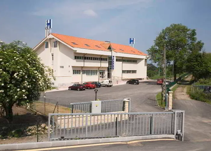 Palacio De Asturias Hotel 3*